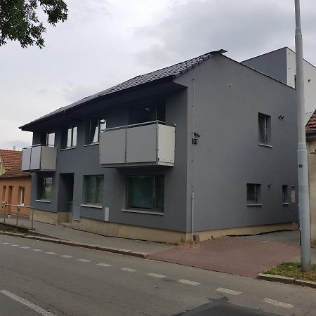 Newly Built Apartment 4 With Balcony Near Center Брно Экстерьер фото